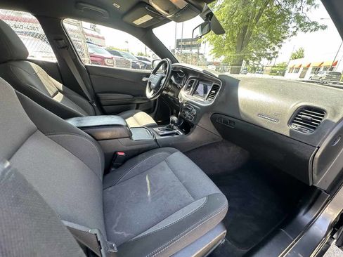 Used 2018 Dodge Charger SXT w/ Blacktop Package RWD image 25