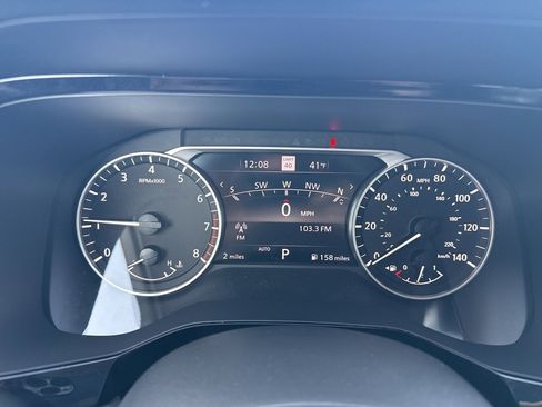 New 2025 Nissan Pathfinder SL image 12