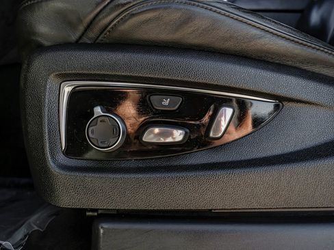 Used 2016 Cadillac Escalade Platinum image 34