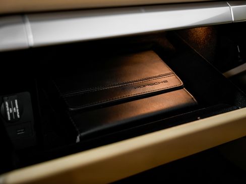 Used 2015 Porsche 911 Targa 4S image 16