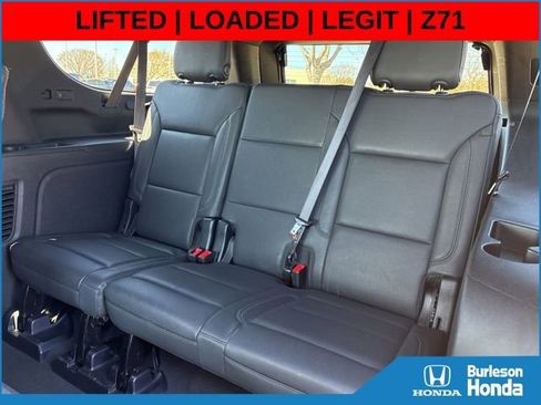 Used 2025 Chevrolet Suburban Z71 AWD/4WD image 18