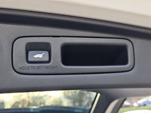 Used 2025 Honda CR-V EX-L image 35