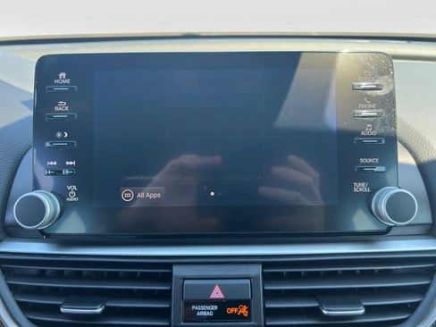 Used 2018 Honda Accord Sport image 21