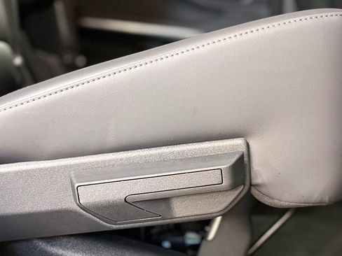 New 2026 Lincoln Navigator Premiere AWD/4WD image 70