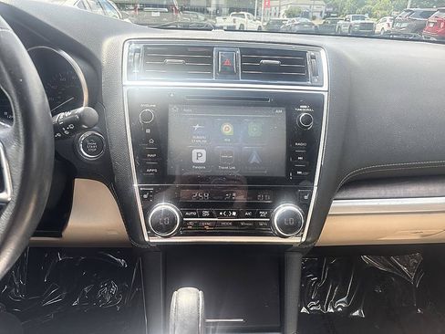 Used 2018 Subaru Outback 2.5i Limited AWD/4WD image 16