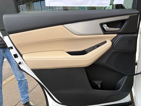 New 2026 Acura MDX SH-AWD image 13