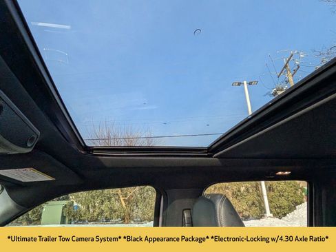 Used 2022 Ford F250 Lariat w/ Black Appearance Package image 5