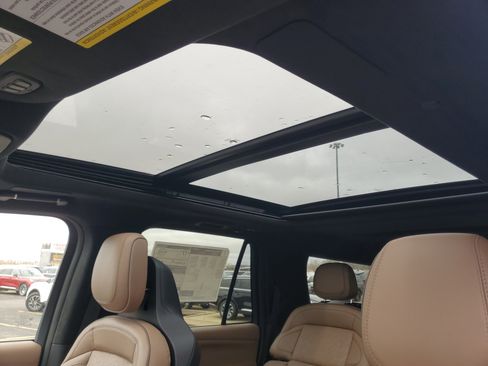 New 2026 Lincoln Navigator L Black Label image 11