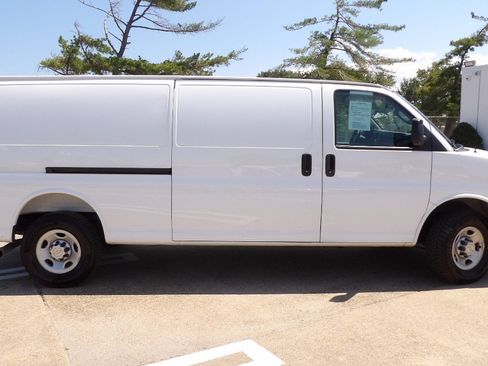 Used 2025 Chevrolet Express 2500 Extended w/ Driver Convenience Package RWD image 2