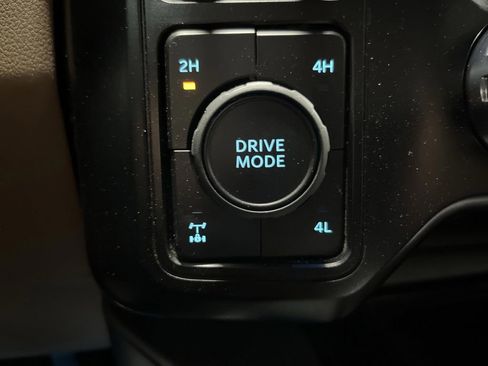 Used 2024 Ford F250 Lariat w/ Lariat Ultimate Package image 25