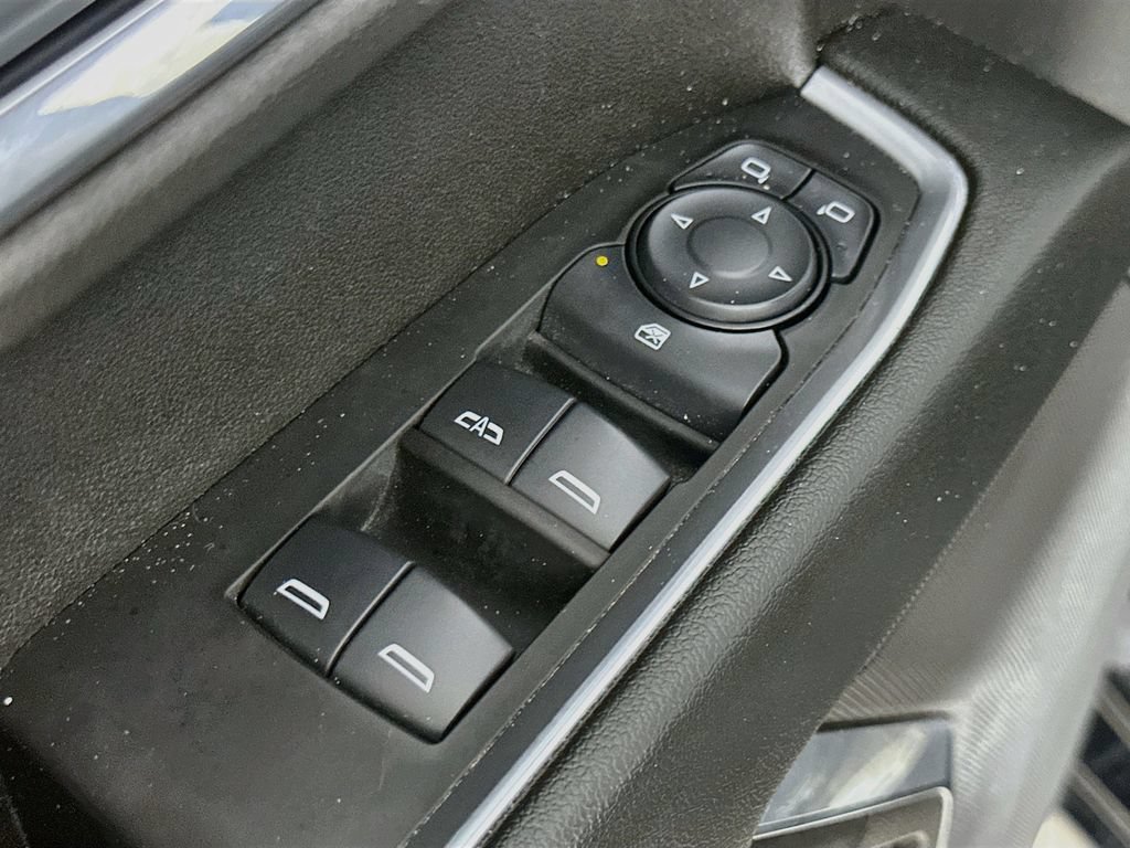 Used 2025 Chevrolet Silverado 1500 LT RWD image 22