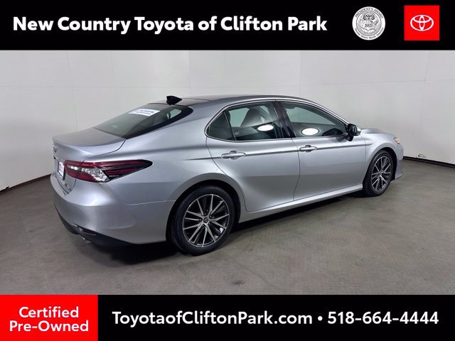 Used 2021 Toyota Camry XLE FWD image 7