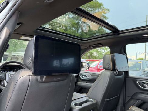 Used 2021 GMC Yukon XL AT4 w/ Rear Media and Nav Package AWD/4WD image 15