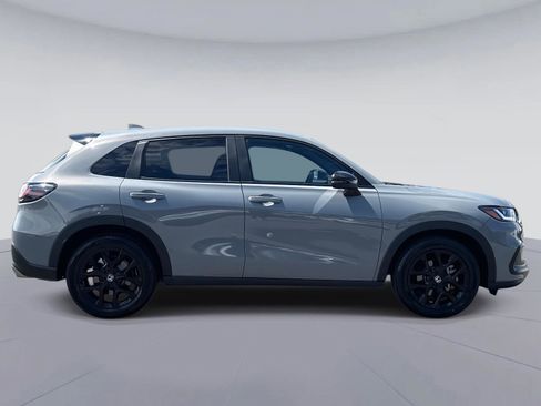 Used 2025 Honda HR-V Sport image 2