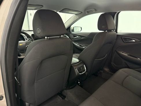 Used 2023 Chevrolet Malibu LT image 30