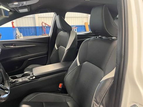 Used 2025 Toyota Camry SE image 22