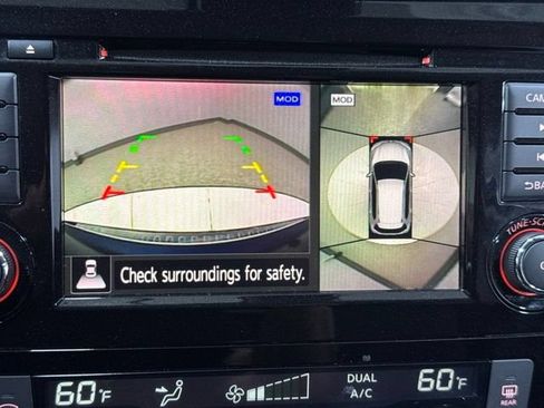 Used 2020 Nissan Rogue SV w/ Premium Package AWD/4WD image 4
