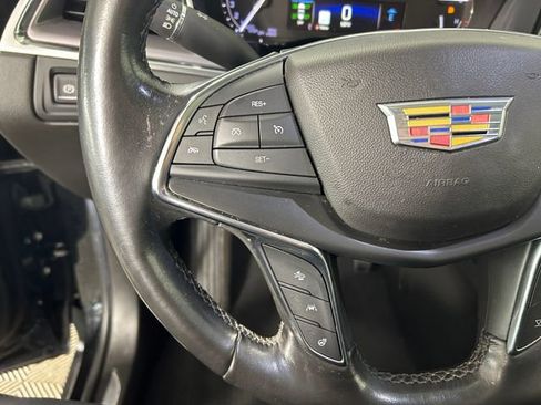 Used 2019 Cadillac XT5 Premium Luxury image 16