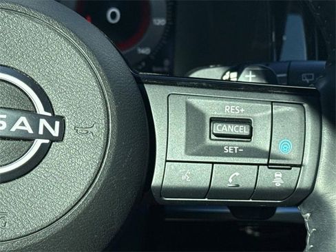 Certified 2024 Nissan Pathfinder Platinum image 9