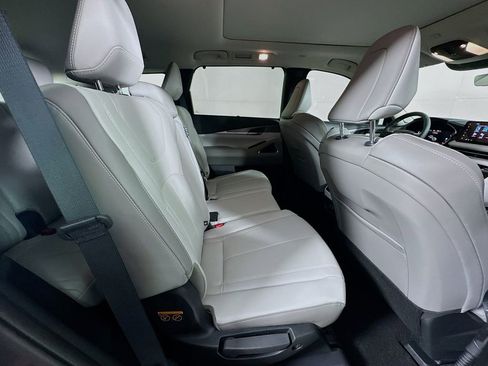 New 2026 INFINITI QX60 Luxe image 35