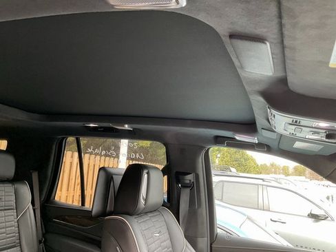 Used 2024 Cadillac Escalade Sport Platinum w/ LPO, ONYX Package image 10