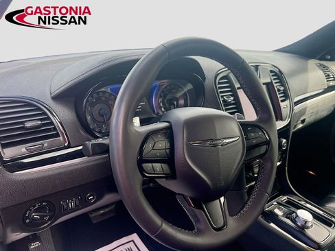 Used 2023 Chrysler 300 S image 11