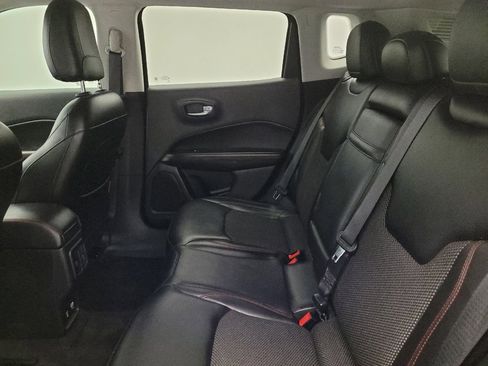 Used 2018 Jeep Compass Trailhawk w/ Navigation Group image 18