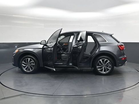 Used 2023 Audi Q5 2.0T Premium w/ Convenience Package AWD/4WD image 42