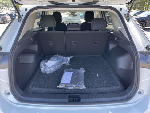 New 2026 Volkswagen Tiguan S FWD image 10