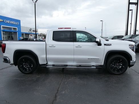 Used 2024 GMC Sierra 1500 SLT w/ SLT Premium Plus Package image 4