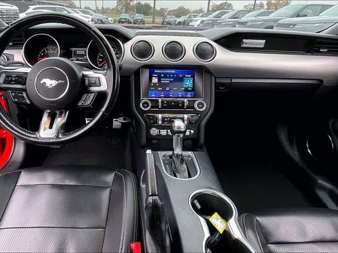 Used 2022 Ford Mustang Premium image 18