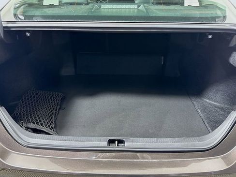 Used 2019 Toyota Camry XLE image 27