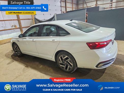 Used 2024 Volkswagen Jetta SEL FWD image 3