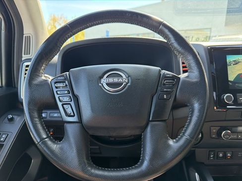 Used 2022 Nissan Frontier SV w/ SV Premium Package AWD/4WD image 32
