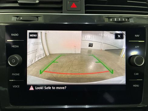 Used 2019 Volkswagen Golf Alltrack SEL AWD/4WD image 14