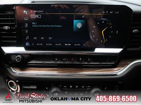 Used 2024 Chevrolet Silverado 2500 LT w/ Convenience Package image 19