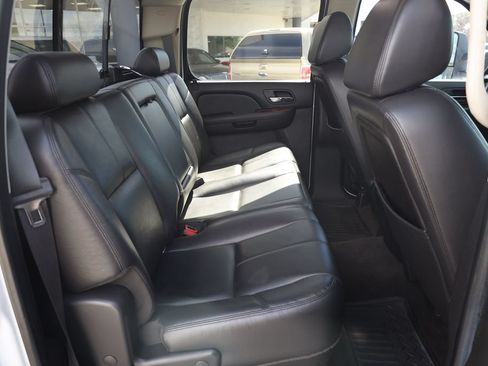 Used 2008 Chevrolet Silverado 3500 LTZ AWD/4WD image 17