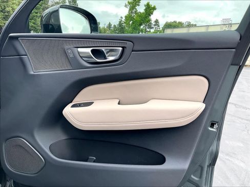 New 2026 Volvo XC60 B5 Plus w/ Climate Package AWD/4WD image 30