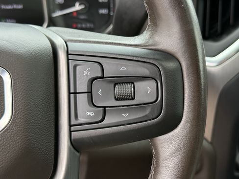 Used 2022 GMC Sierra 1500 Denali w/ Denali Premium Package AWD/4WD image 17