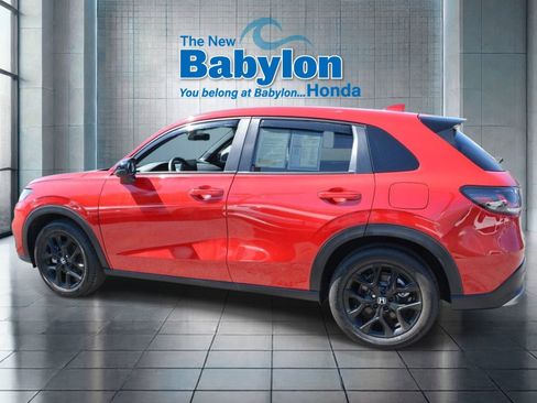 Used 2024 Honda HR-V Sport image 2