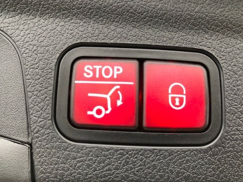 New 2026 Mercedes-Benz GLE 450 4MATIC image 40