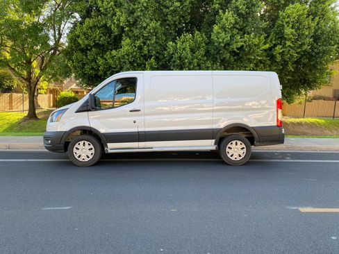 Used 2025 Ford Transit 250 Low Roof w/ Exterior Upgrade Package RWD image 55