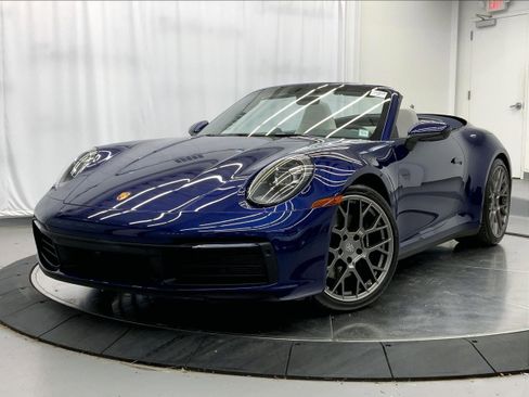 Certified 2023 Porsche 911 Carrera 4S image 1