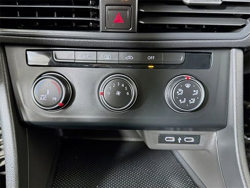 Used 2021 Volkswagen Jetta S image 18