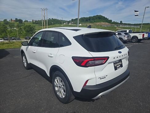 Used 2025 Ford Escape Active AWD/4WD image 5