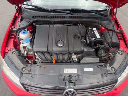 Used 2012 Volkswagen Jetta SE FWD image 22