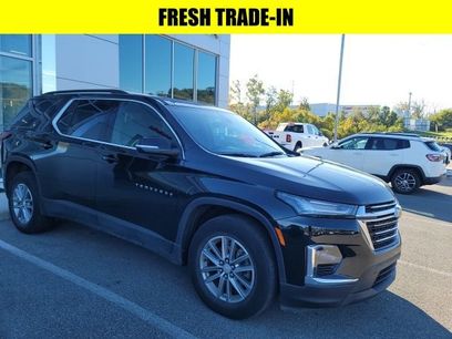 Used 2023 Chevrolet Traverse LT