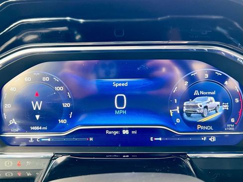 Used 2025 Chevrolet Silverado 2500 LTZ w/ LTZ Convenience Package image 32