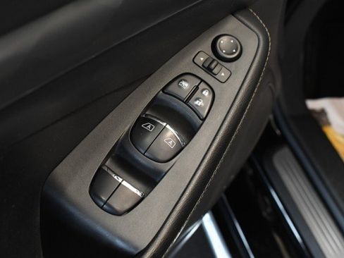 Used 2020 Nissan Maxima 3.5 SV w/ Floor Mat Group FWD image 20