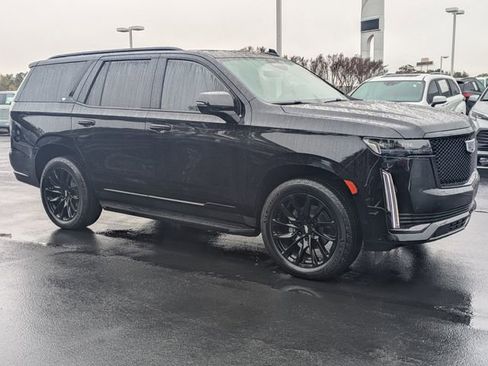 Used 2023 Cadillac Escalade Sport w/ LPO, ONYX Package image 2